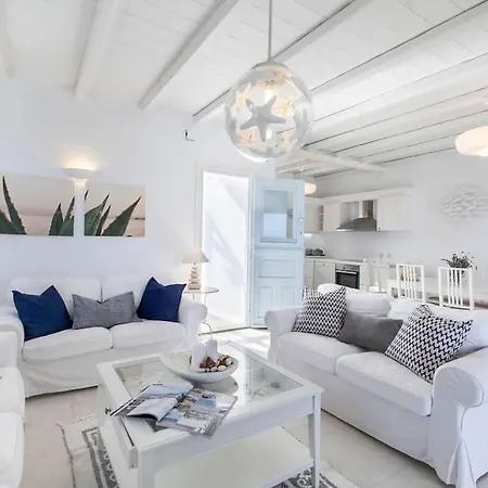 Lavinia Villa