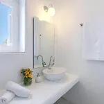 Lavinia Villa *