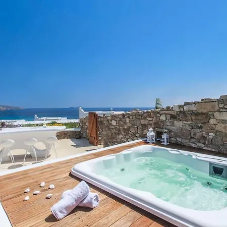 Lavinia * Mykonos Town
