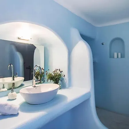 Lavinia Willa Kalafati